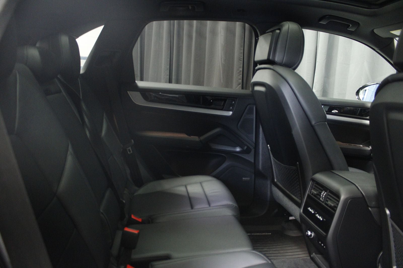 2024 Porsche Cayenne E-Hybrid