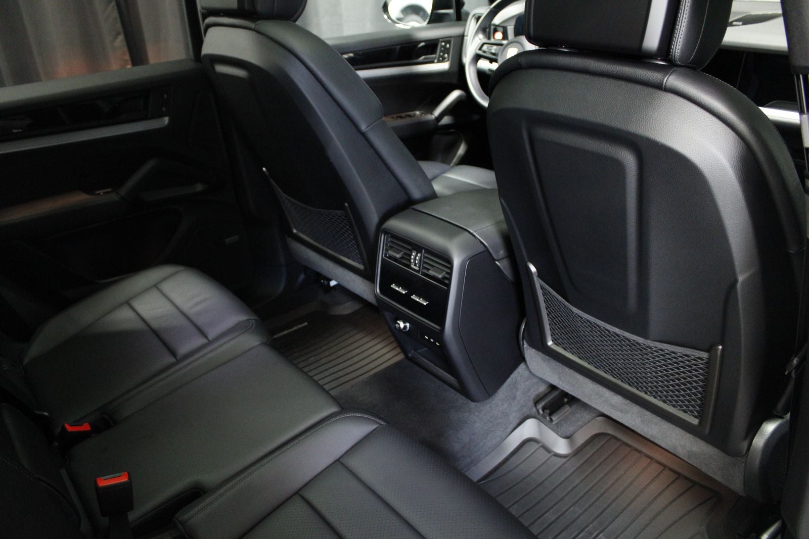 2024 Porsche Cayenne E-Hybrid