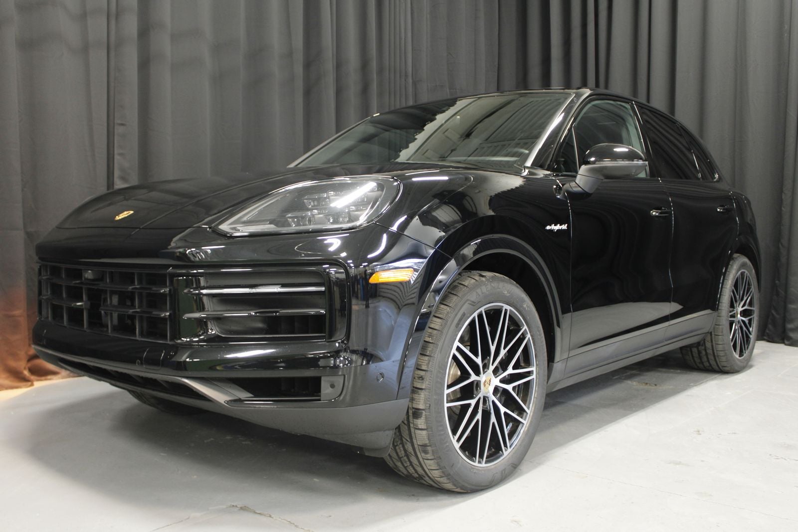 2024 Porsche Cayenne E-Hybrid