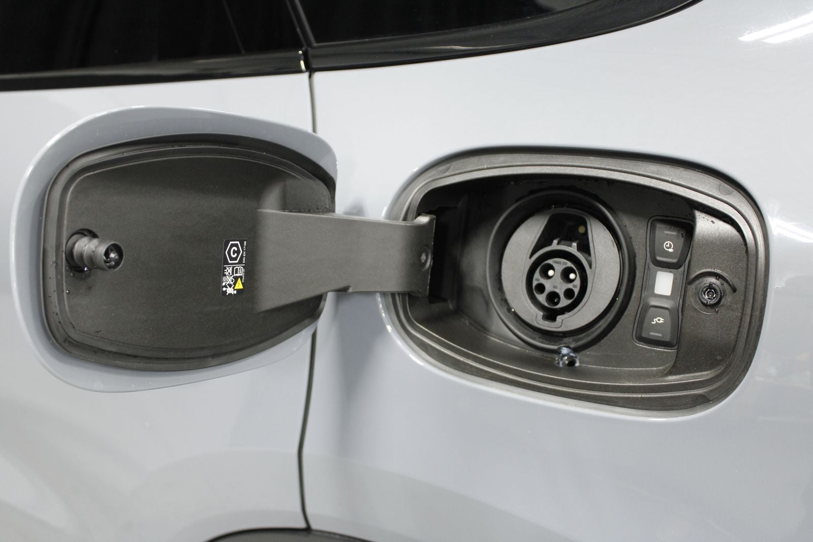 2026 Porsche Cayenne E-Hybrid