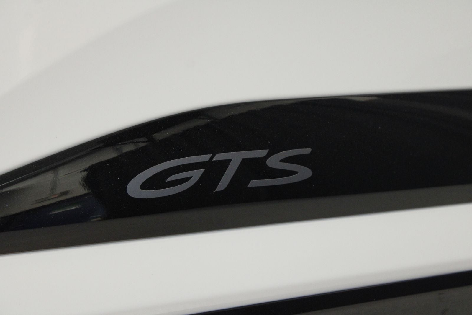 2026 Porsche Macan Macan GTS Electric