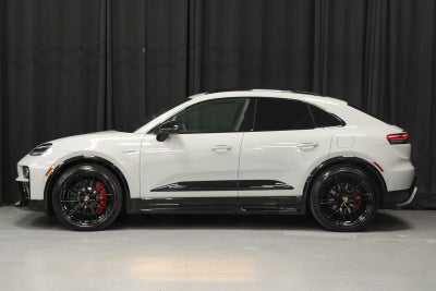 2026 Porsche Macan Macan GTS Electric