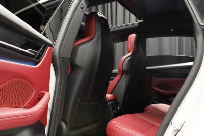 2026 Porsche Macan Macan GTS Electric