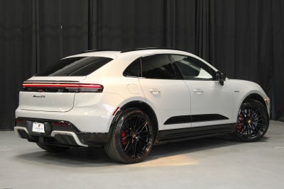 2026 Porsche Macan Macan GTS Electric