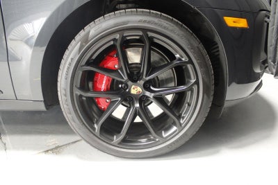 2025 Porsche Macan GTS