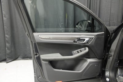 2025 Porsche Macan GTS