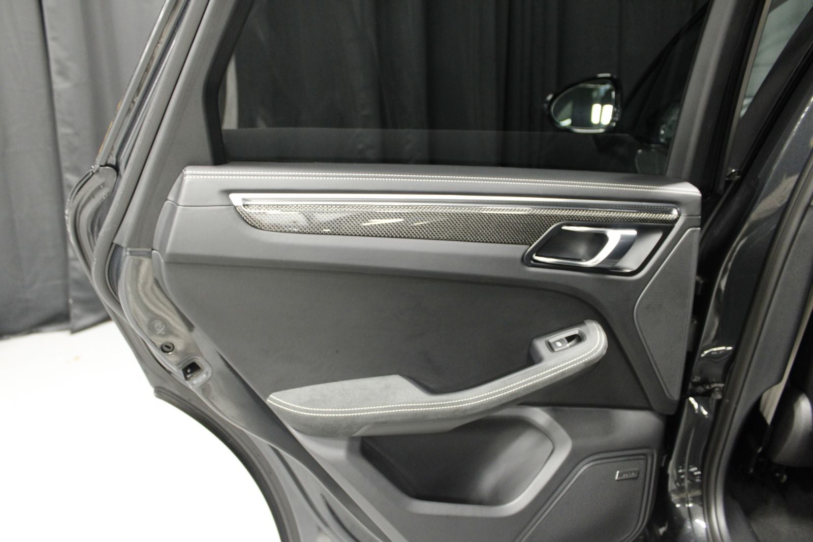 2025 Porsche Macan GTS