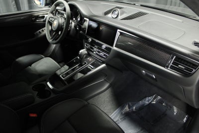 2025 Porsche Macan GTS