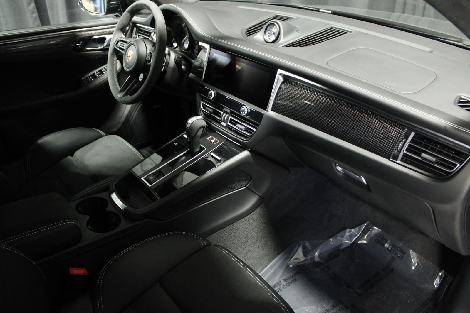 2025 Porsche Macan GTS