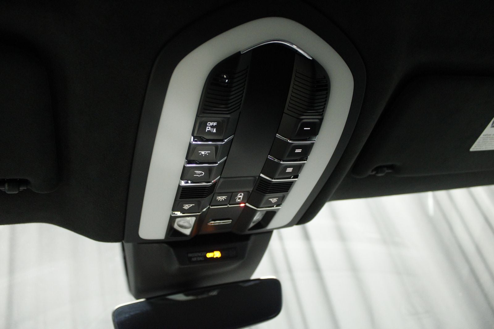 2025 Porsche Macan GTS