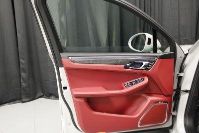 2024 Porsche Macan GTS