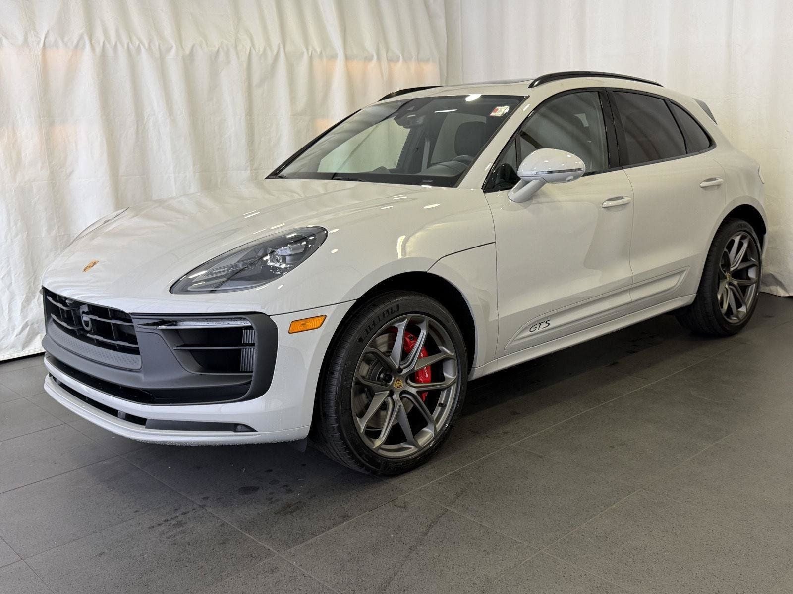 2026 Porsche Macan Macan GTS