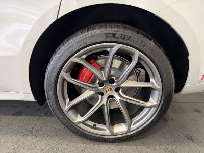 2026 Porsche Macan Macan GTS