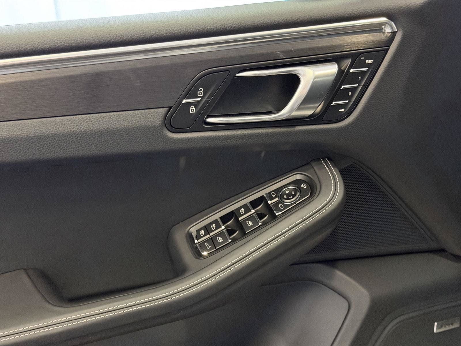 2026 Porsche Macan Macan GTS