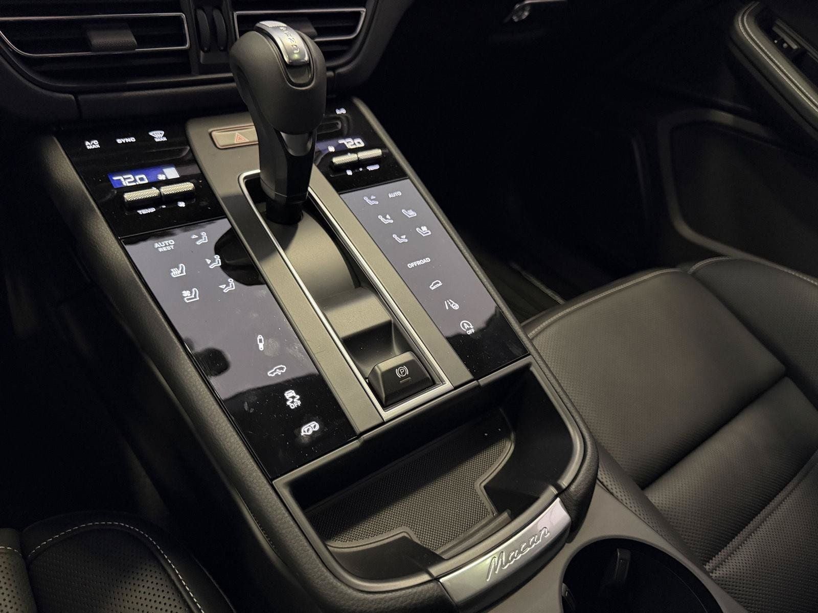 2026 Porsche Macan Macan GTS