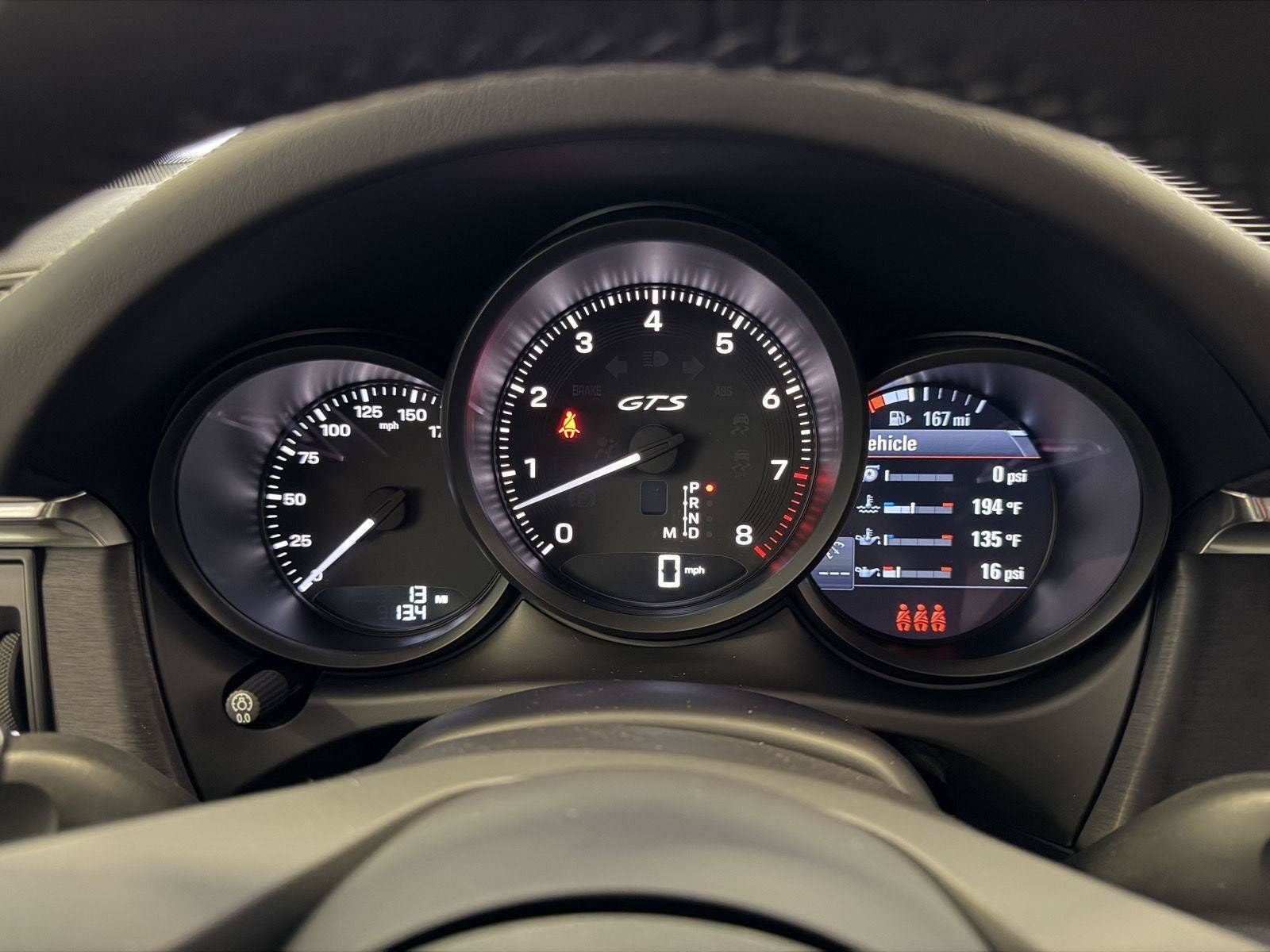 2026 Porsche Macan Macan GTS