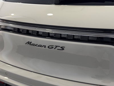 2026 Porsche Macan Macan GTS