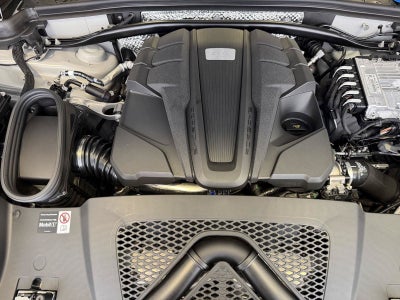 2026 Porsche Macan Macan GTS