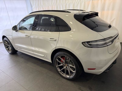 2026 Porsche Macan Macan GTS