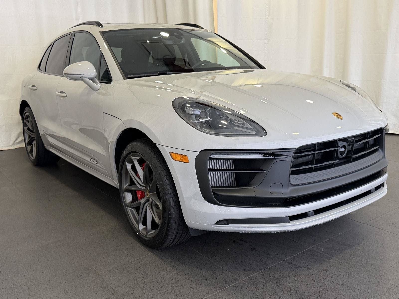 2026 Porsche Macan Macan GTS