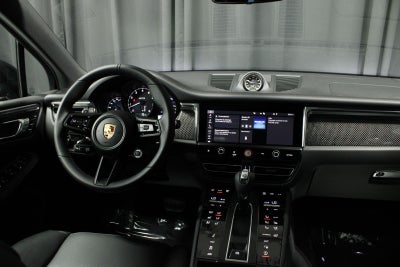 2026 Porsche Macan Macan GTS