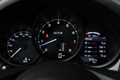 2026 Porsche Macan Macan GTS