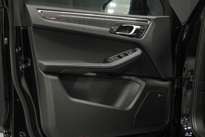 2026 Porsche Macan Macan GTS