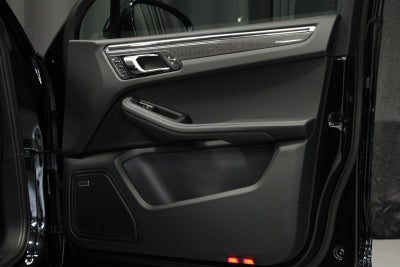 2026 Porsche Macan Macan GTS