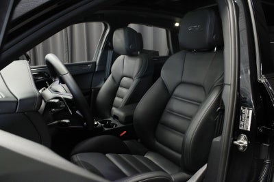 2026 Porsche Macan Macan GTS