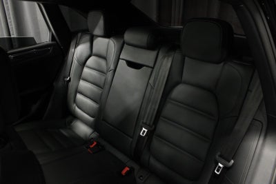 2026 Porsche Macan Macan GTS