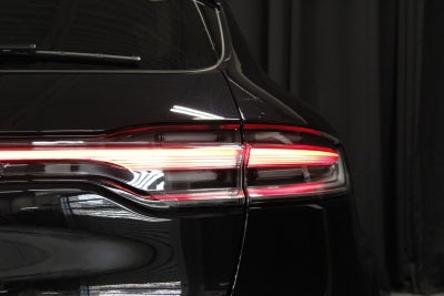 2026 Porsche Macan Macan GTS