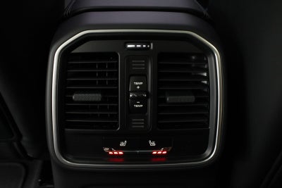 2026 Porsche Macan Macan GTS
