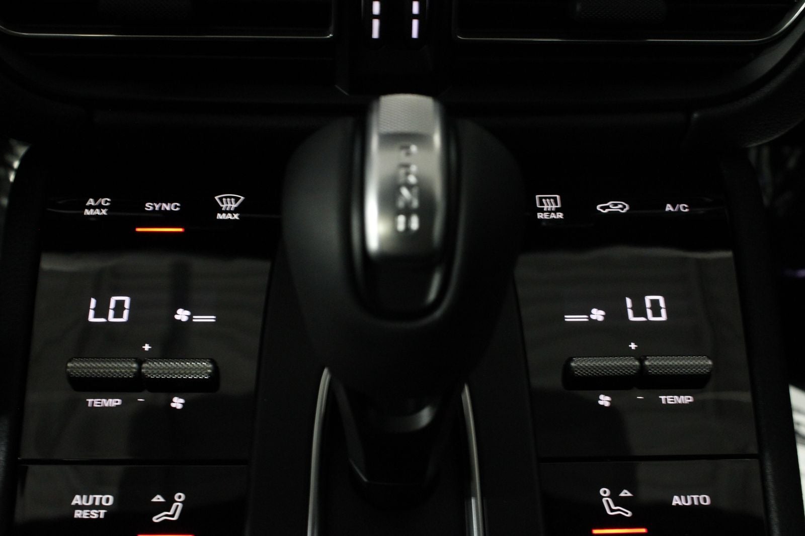 2026 Porsche Macan Macan GTS