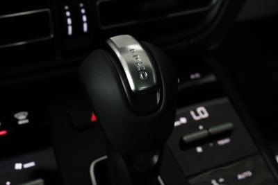2026 Porsche Macan Macan GTS