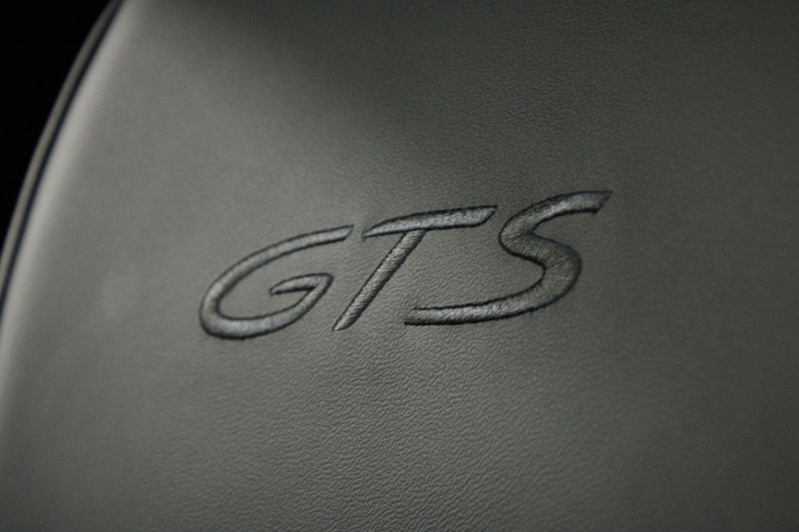 2026 Porsche Macan Macan GTS