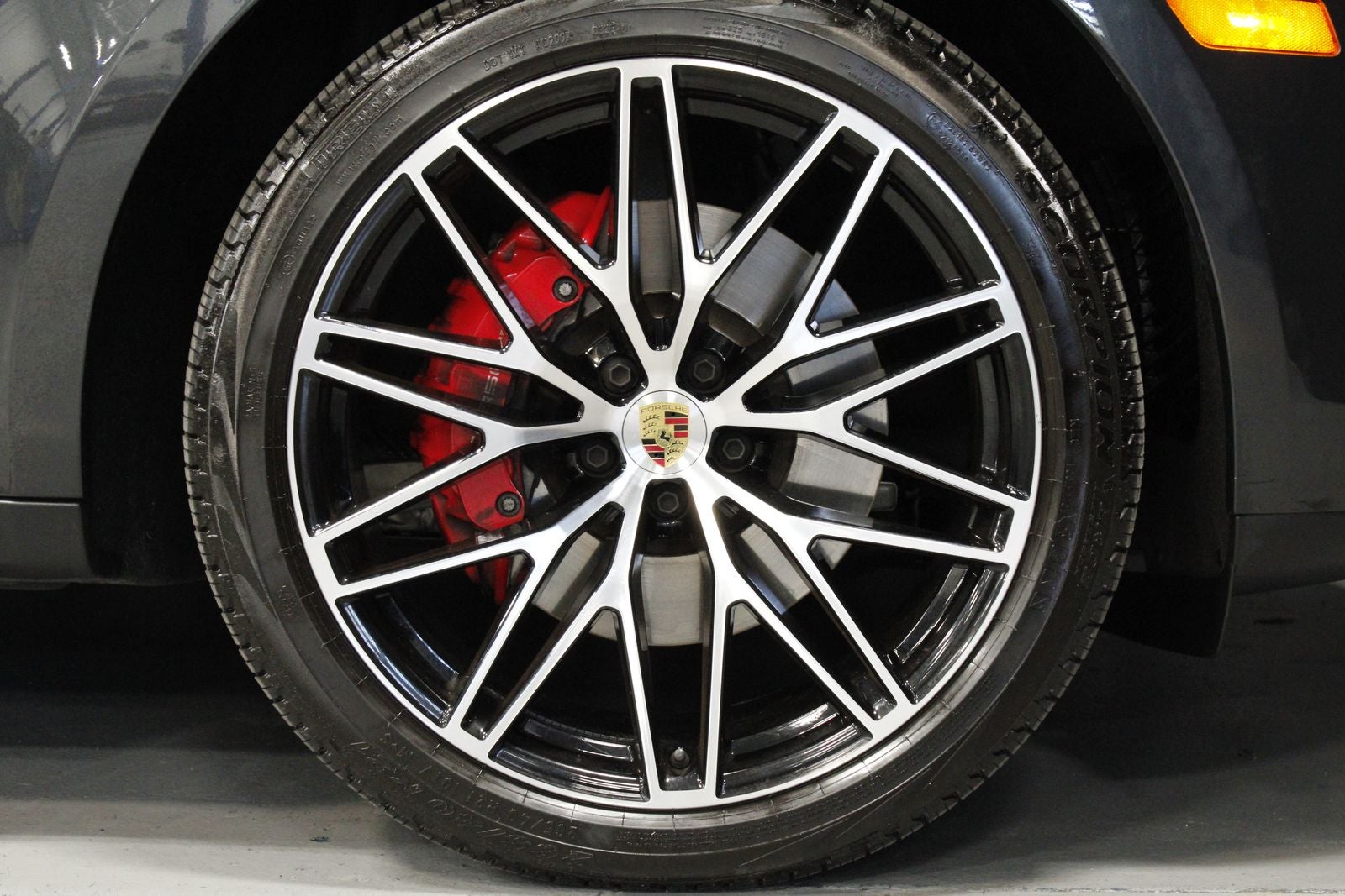 2025 Porsche Macan S