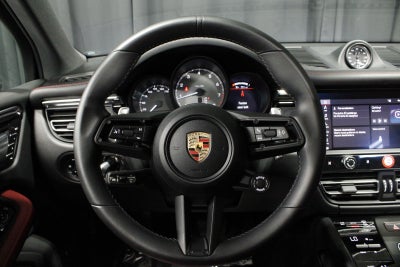 2025 Porsche Macan S
