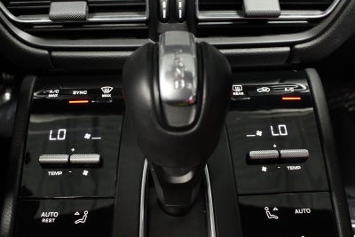 2025 Porsche Macan S