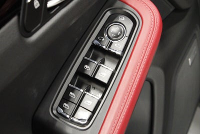 2025 Porsche Macan S