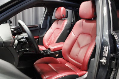 2025 Porsche Macan S