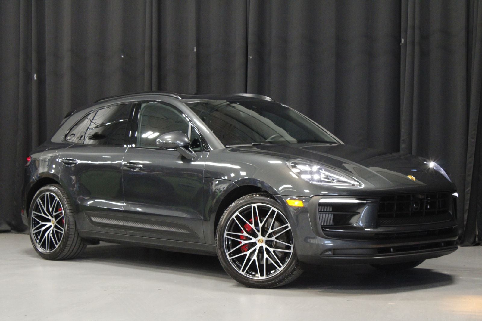 2025 Porsche Macan S