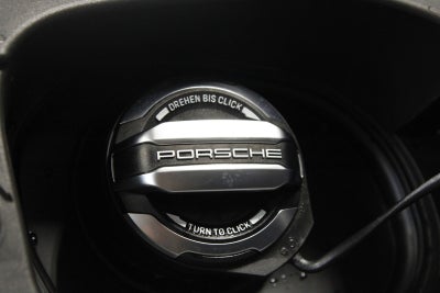 2025 Porsche Macan S