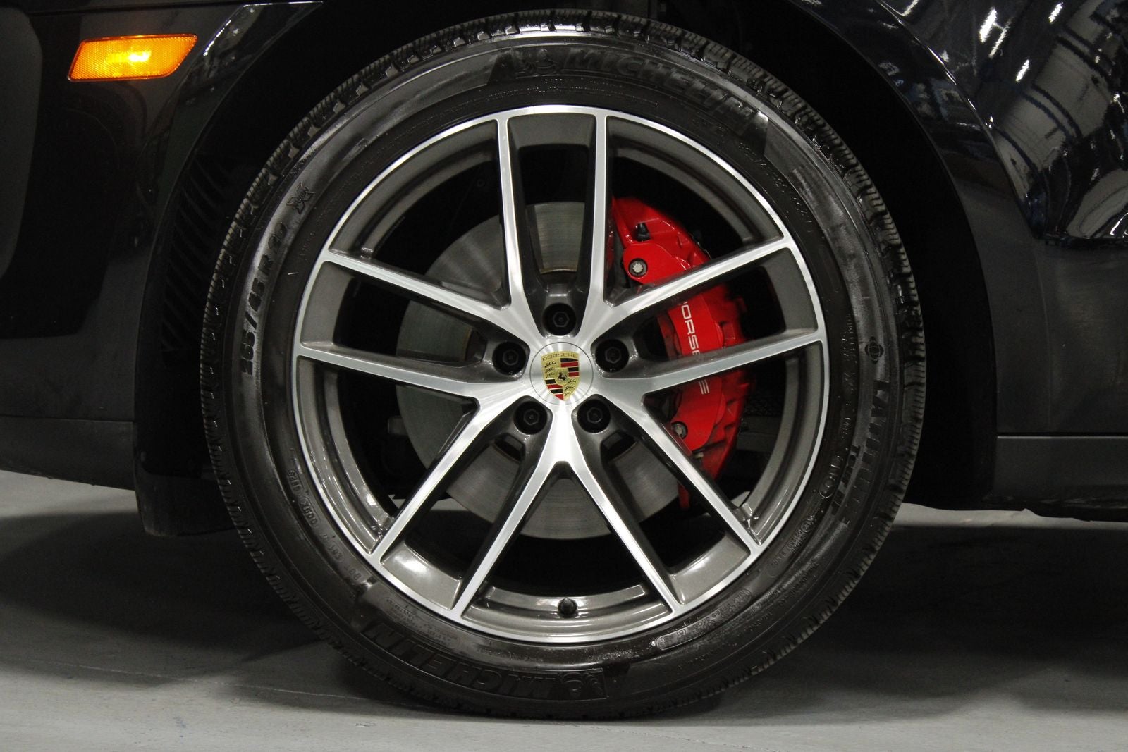 2025 Porsche Macan S