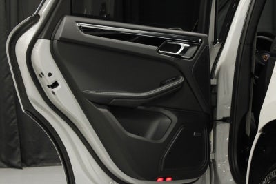 2026 Porsche Macan Macan S