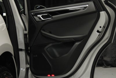 2026 Porsche Macan Macan S