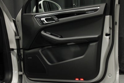 2026 Porsche Macan Macan S