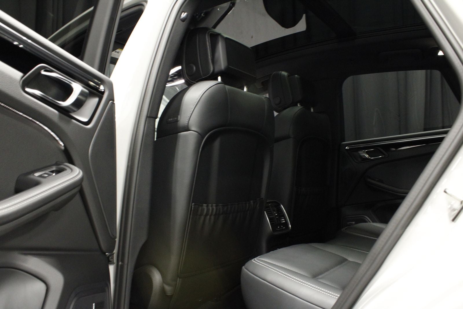 2026 Porsche Macan Macan S