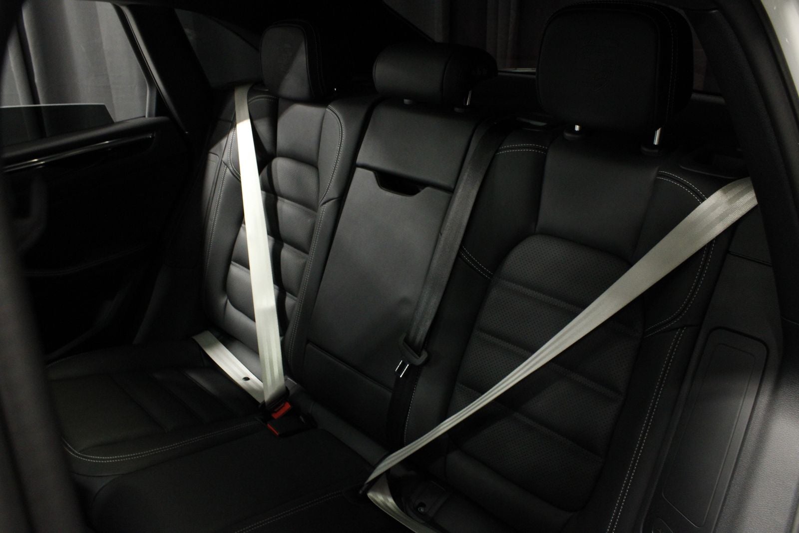 2026 Porsche Macan Macan S