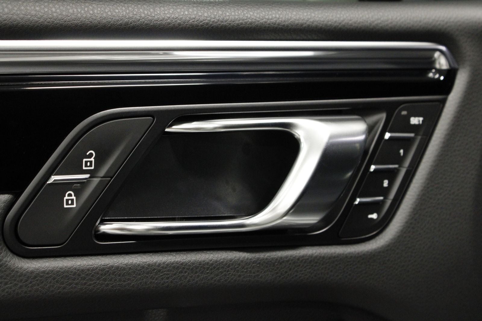 2026 Porsche Macan Macan S