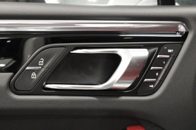 2026 Porsche Macan Macan S